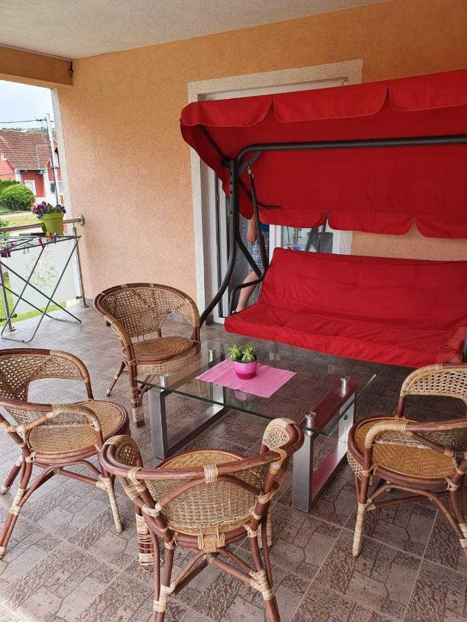 Apartmani Apolon Vrdnik Bagian luar foto