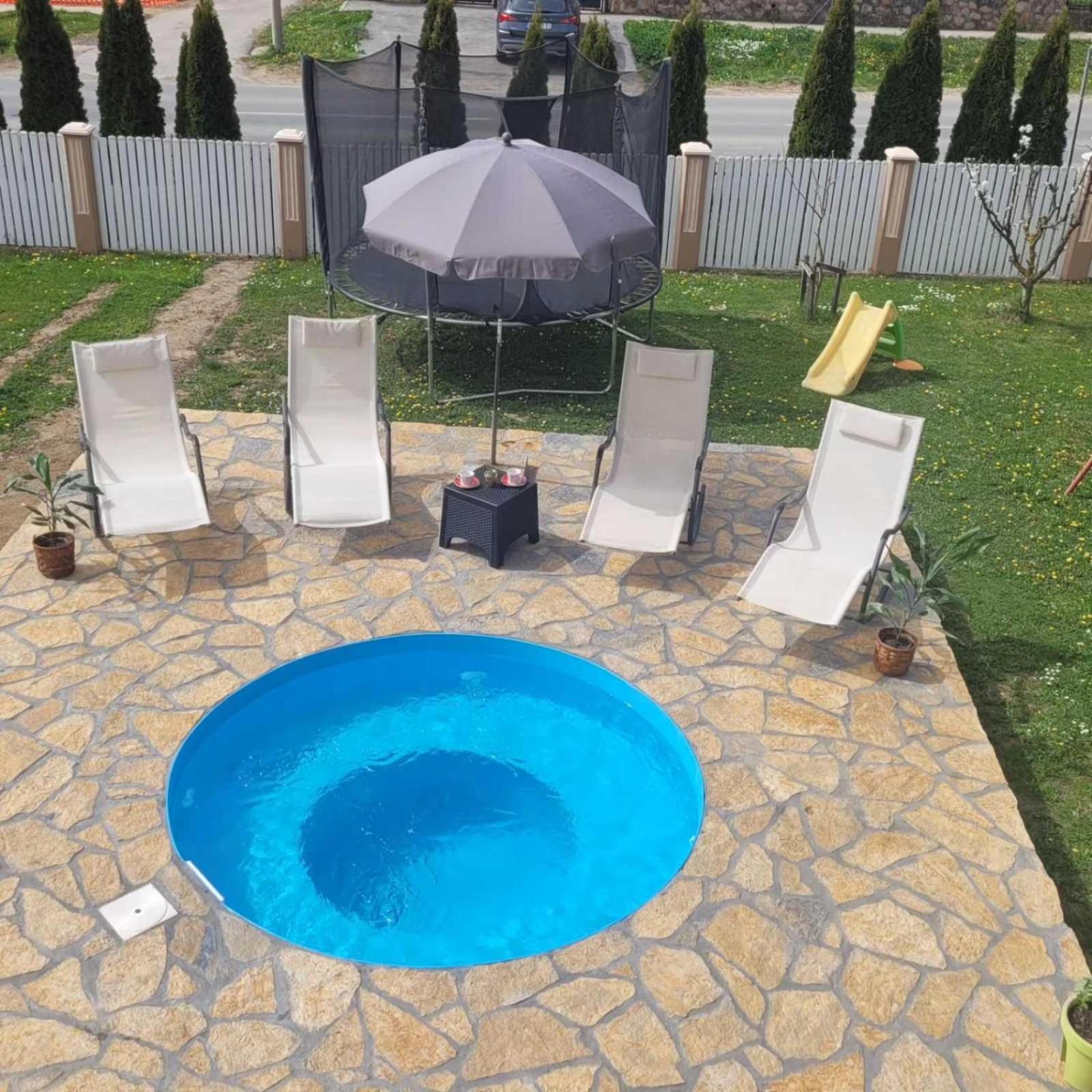 Apartmani Apolon Vrdnik Bagian luar foto