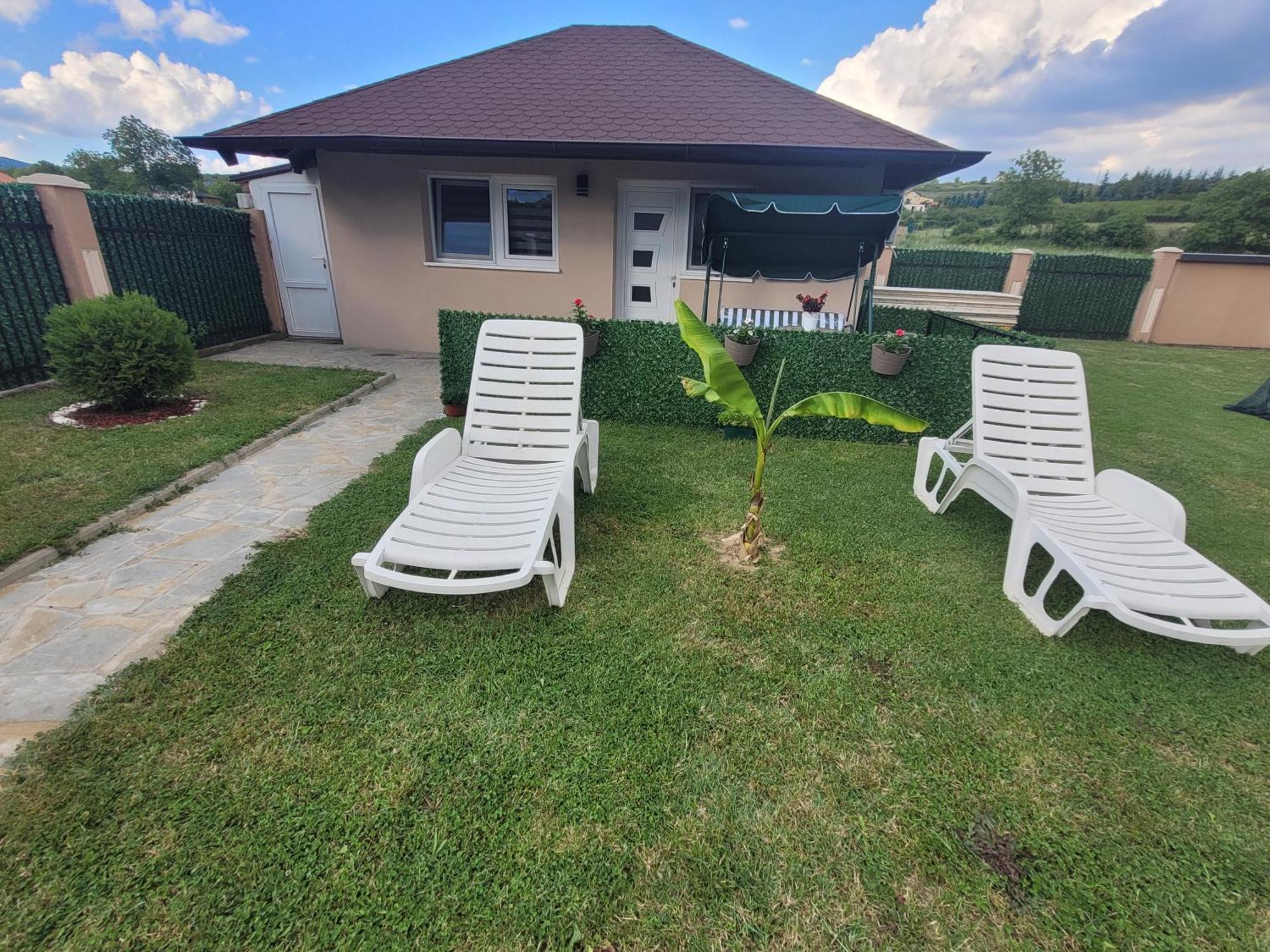 Apartmani Apolon Vrdnik Bagian luar foto